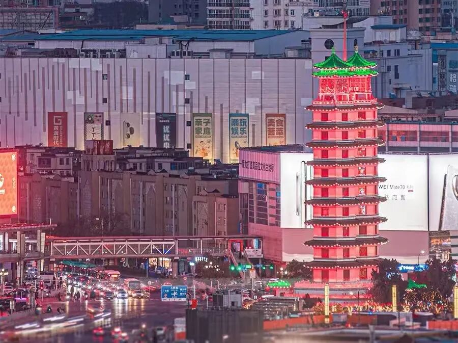 郑州的城市品牌战略只需要抓好一个字:“中!”